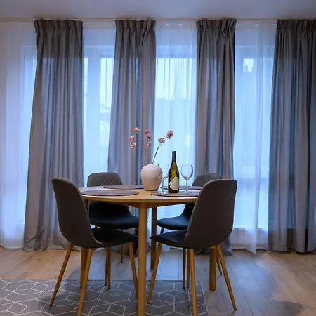 Vesta Blue - Modern Apartment With Free Parking In Veliko Tarnovo Апартамент