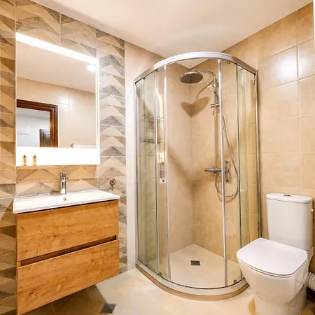 Vesta Blue - Modern With Free Parking In * Veliko Tarnovo